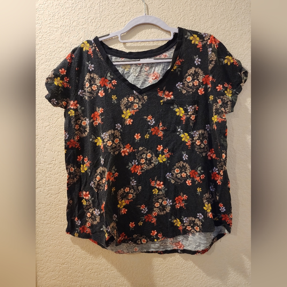 Torrid Classic Fit V-neck Tshirt